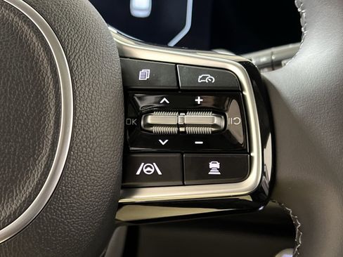 New 2026 Kia Carnival SX w/ SX Dark Edition Package image 29