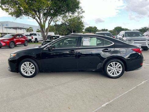 Used 2015 Lexus ES 350 w/ Premium Package FWD image 4