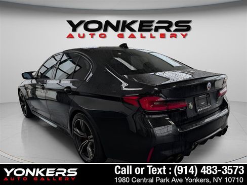 Used 2023 BMW M5 w/ Competition Package image 3