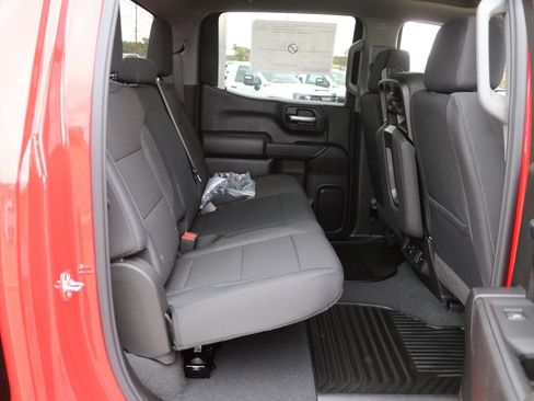 New 2026 Chevrolet Silverado 1500 Custom w/ LPO, Dark Essentials Package image 27