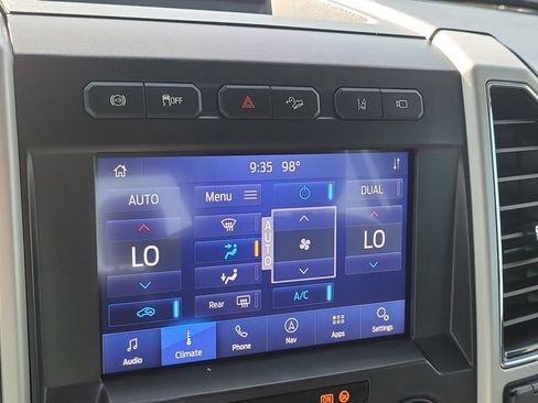 Used 2020 Ford F250 Lariat w/ Lariat Ultimate Package AWD/4WD image 23