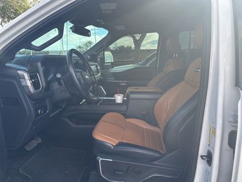 Used 2024 Ford F350 Platinum image 12