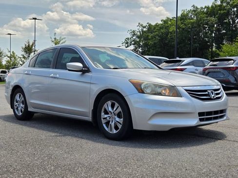 Used 2011 Honda Accord LX-P image 7