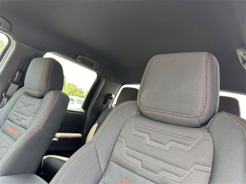 New 2025 Nissan Frontier PRO-4X w/ Pro Convenience Package image 25