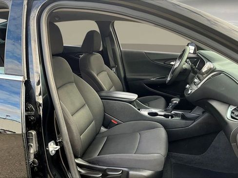 Used 2024 Chevrolet Malibu LT image 27
