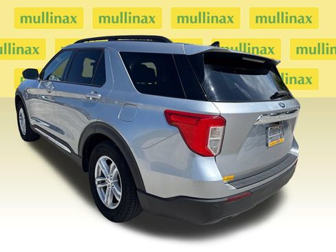 Used 2023 Ford Explorer XLT RWD image 6