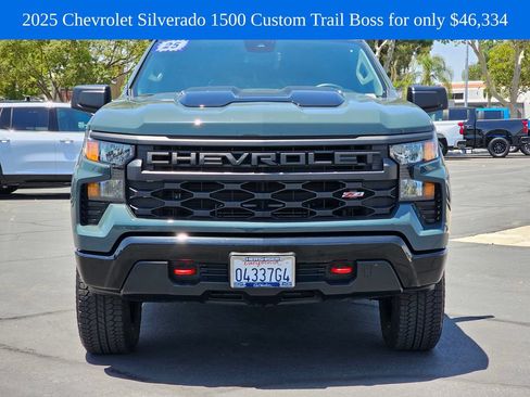 Used 2025 Chevrolet Silverado 1500 Custom Trail Boss AWD/4WD image 3