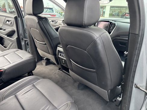 Used 2023 Chevrolet Traverse LT w/ Midnight/Sport Edition FWD image 28