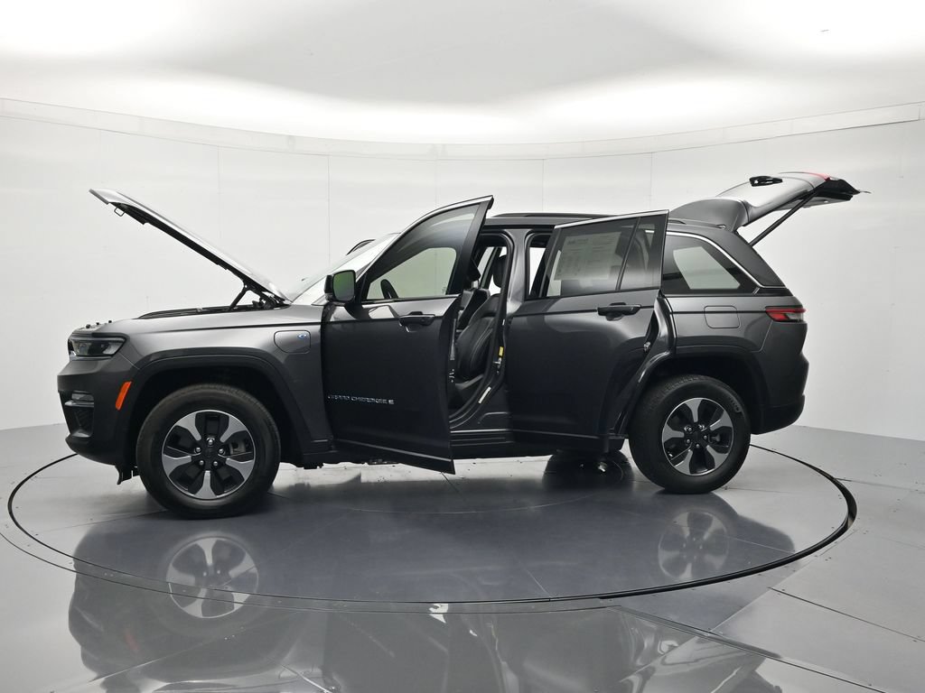 Used 2024 Jeep Grand Cherokee Limited 4xe w/ Trailer Tow Package AWD/4WD image 49