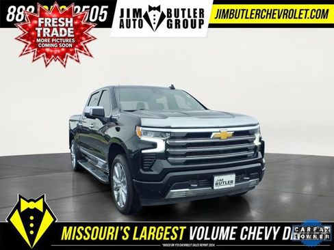 Used 2023 Chevrolet Silverado 1500 High Country w/ High Country Premium Package AWD/4WD image 27