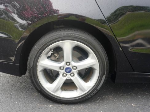 Used 2016 Ford Fusion SE AWD/4WD image 30