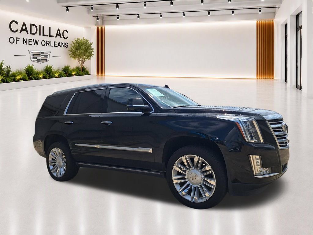 Used 2017 Cadillac Escalade Platinum AWD/4WD image 6