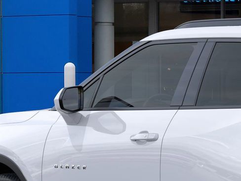 New 2026 Chevrolet Blazer LT w/ Convenience Package image 12