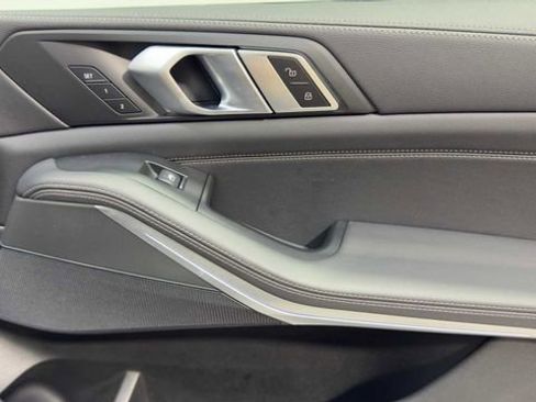 Used 2021 BMW X5 sDrive40i w/ M Sport Package image 15