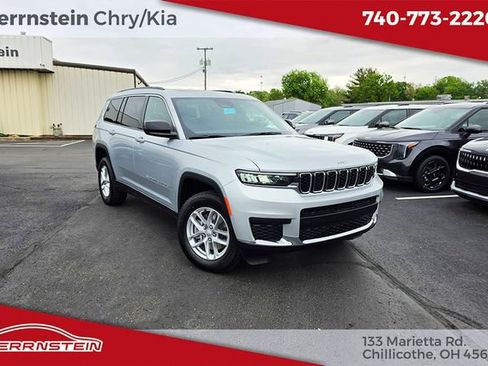 New 2026 Jeep Grand Cherokee L Laredo AWD/4WD image 1