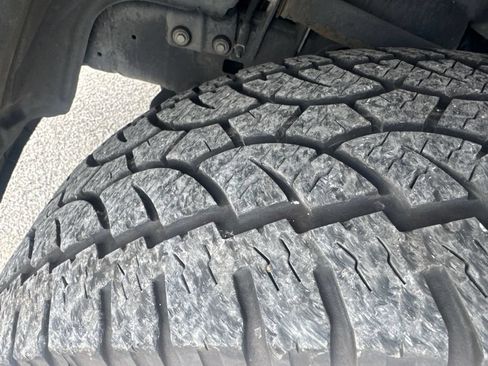 Used 2023 RAM 1500 Classic SLT w/ Trailer & Traction Group AWD/4WD image 18