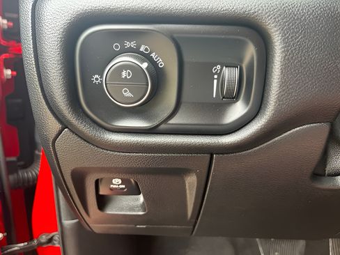 Used 2021 RAM 1500 Big Horn AWD/4WD image 21