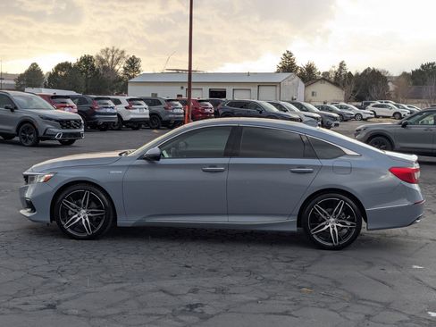 Used 2021 Honda Accord Touring image 9