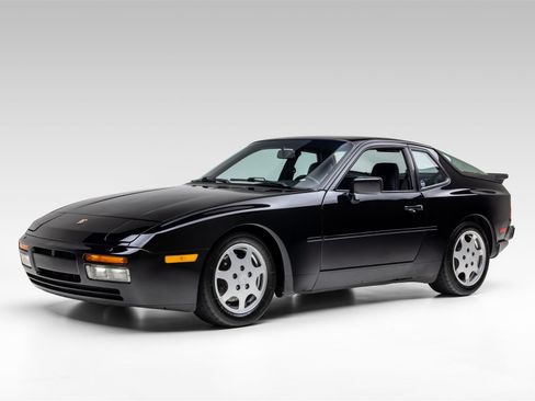 Used 1989 Porsche 944 Turbo RWD image 1
