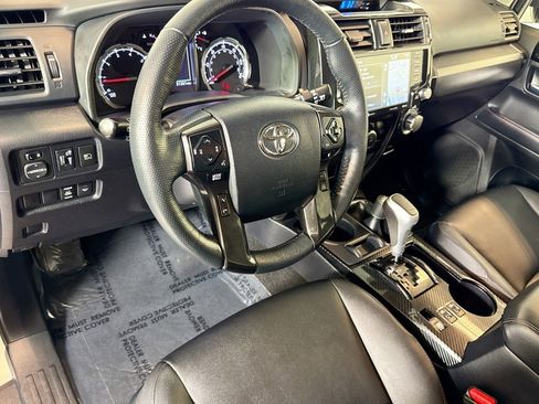 Used 2023 Toyota 4Runner TRD Off-Road Premium image 9