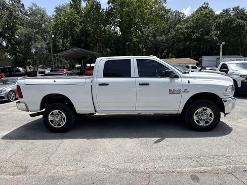 Used 2018 RAM 2500 Tradesman w/ Chrome Appearance Group AWD/4WD image 6