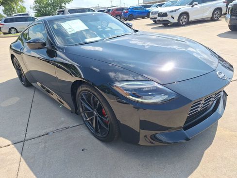 Used 2024 Nissan Z Performance w/ Floor Mat Package RWD image 8