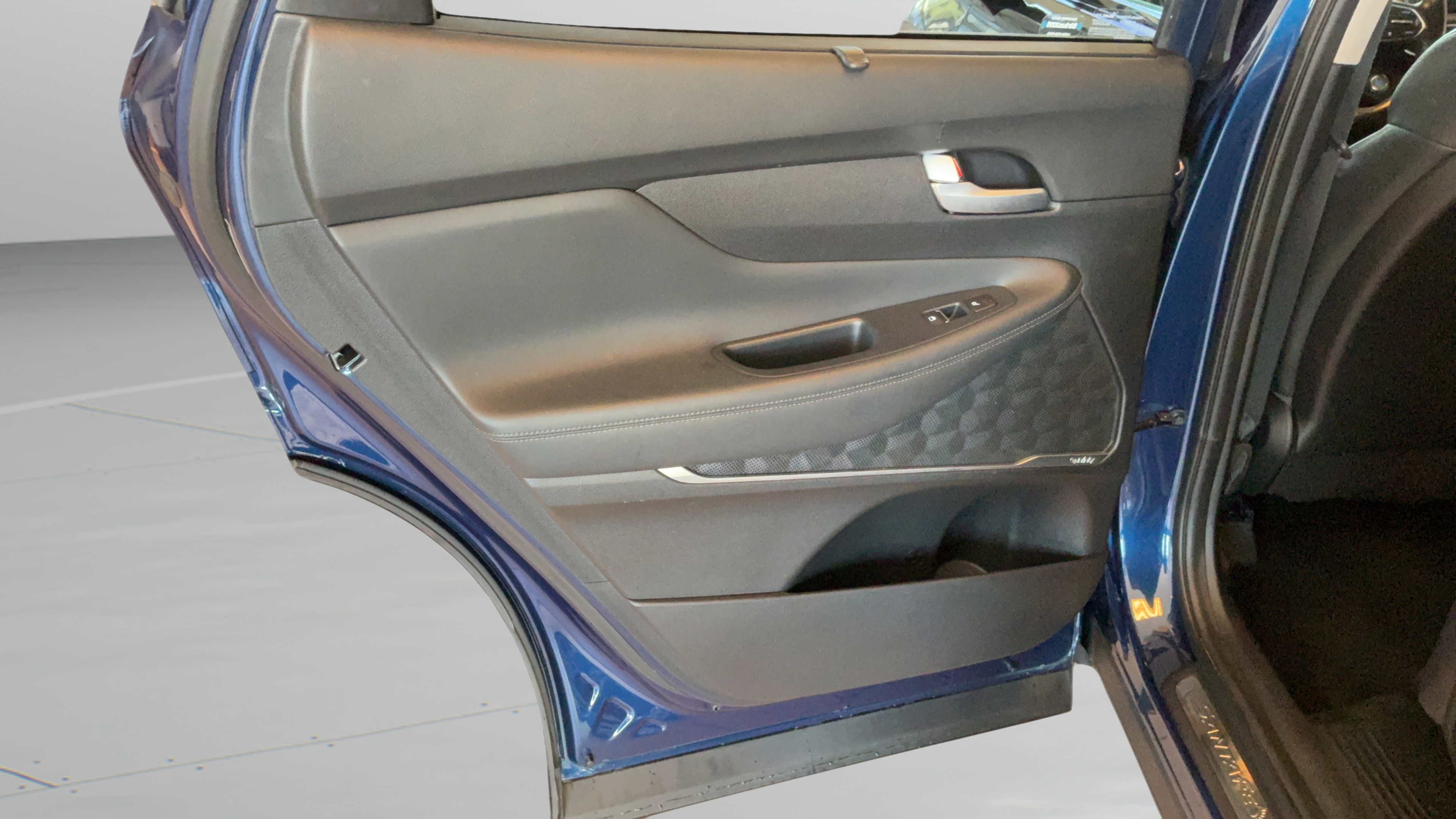 Used 2020 Hyundai Santa Fe Limited AWD/4WD image 31