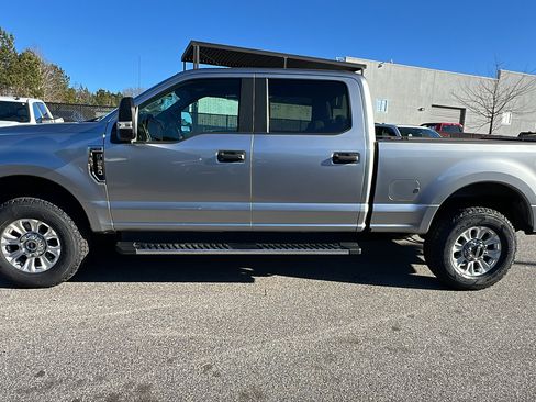 Used 2020 Ford F250 XL w/ STX Appearance Package image 10