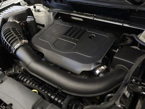 Used 2023 Chevrolet Blazer LT image 11