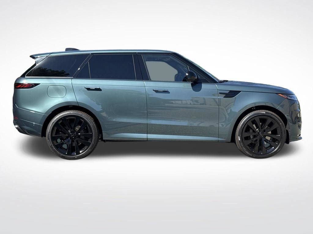 New 2026 Land Rover Range Rover Sport Dynamic SE AWD/4WD image 4