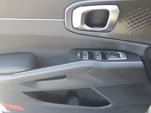 New 2026 Kia Sorento LX FWD image 17