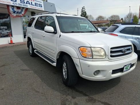 Used 2001 Toyota Sequoia Limited AWD/4WD image 3