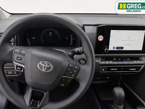 Used 2025 Toyota Camry LE FWD image 11