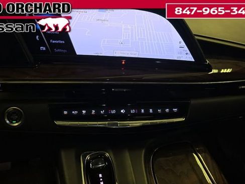 Used 2023 Cadillac Escalade Sport Platinum AWD/4WD image 11