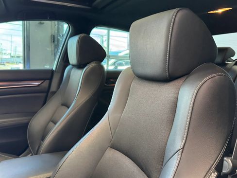 Used 2020 Honda Accord Sport image 10