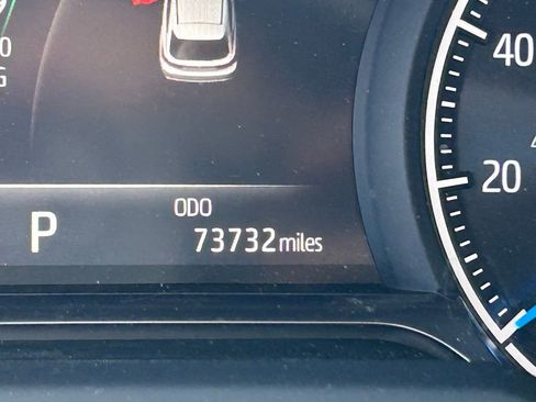 Used 2021 Toyota Venza XLE image 14