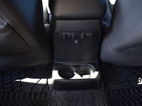 Used 2017 Jeep Wrangler Unlimited Sport w/ Quick Order Package 24S image 31