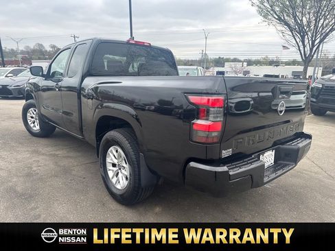 Certified 2024 Nissan Frontier SV w/ Technology Package image 6