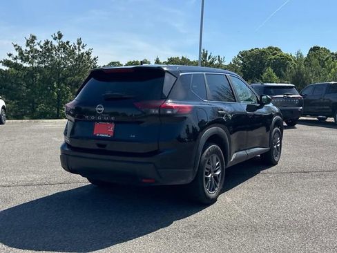 Certified 2024 Nissan Rogue S AWD/4WD image 6