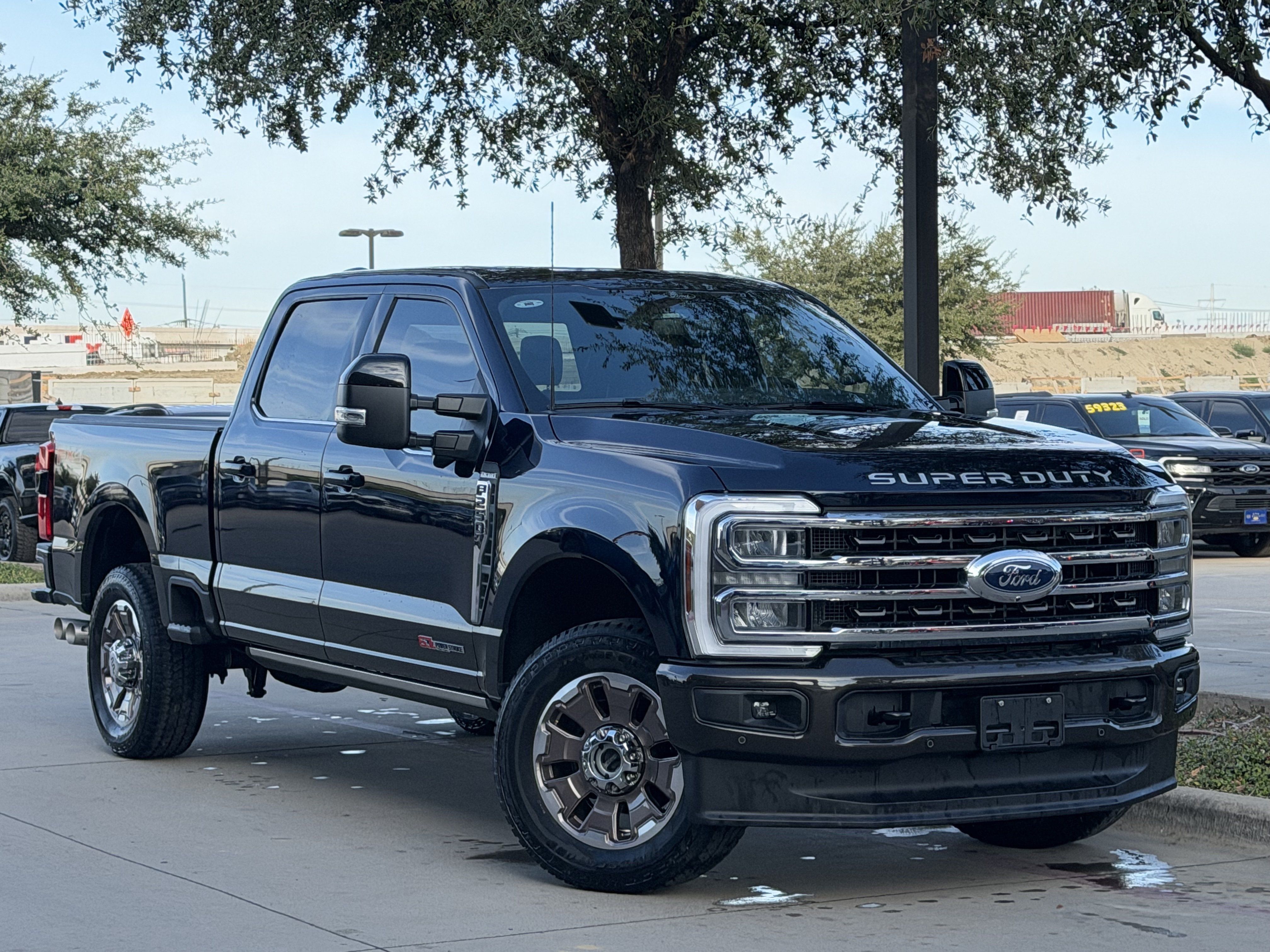 Used 2025 Ford F250 King Ranch AWD/4WD image 2