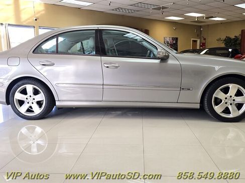 Used 2003 Mercedes-Benz E 500 Sedan image 5