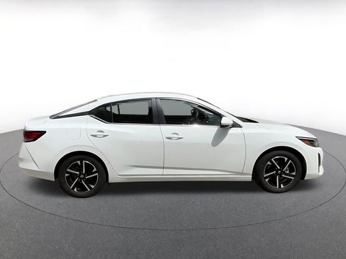 Used 2025 Nissan Sentra SV FWD image 16