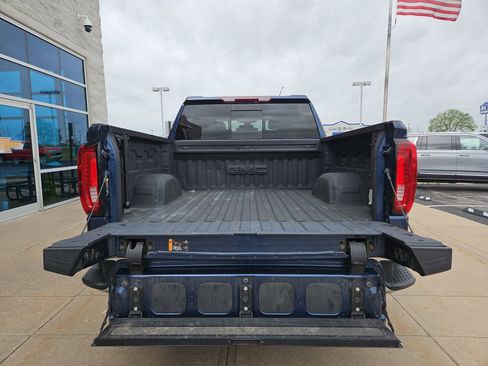 Used 2022 GMC Sierra 1500 SLT w/ SLT Premium Plus Package image 21