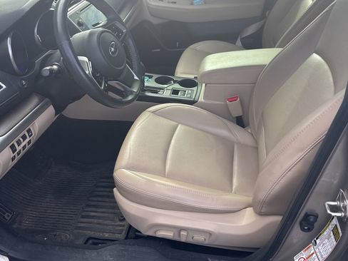 Used 2019 Subaru Outback 2.5i Limited image 5