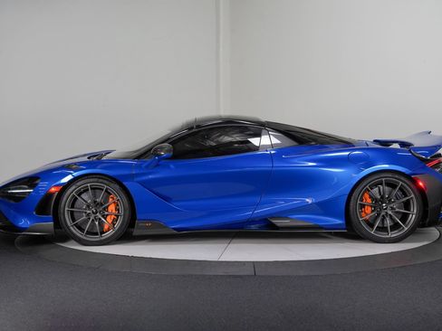 Used 2022 McLaren 765LT RWD image 8