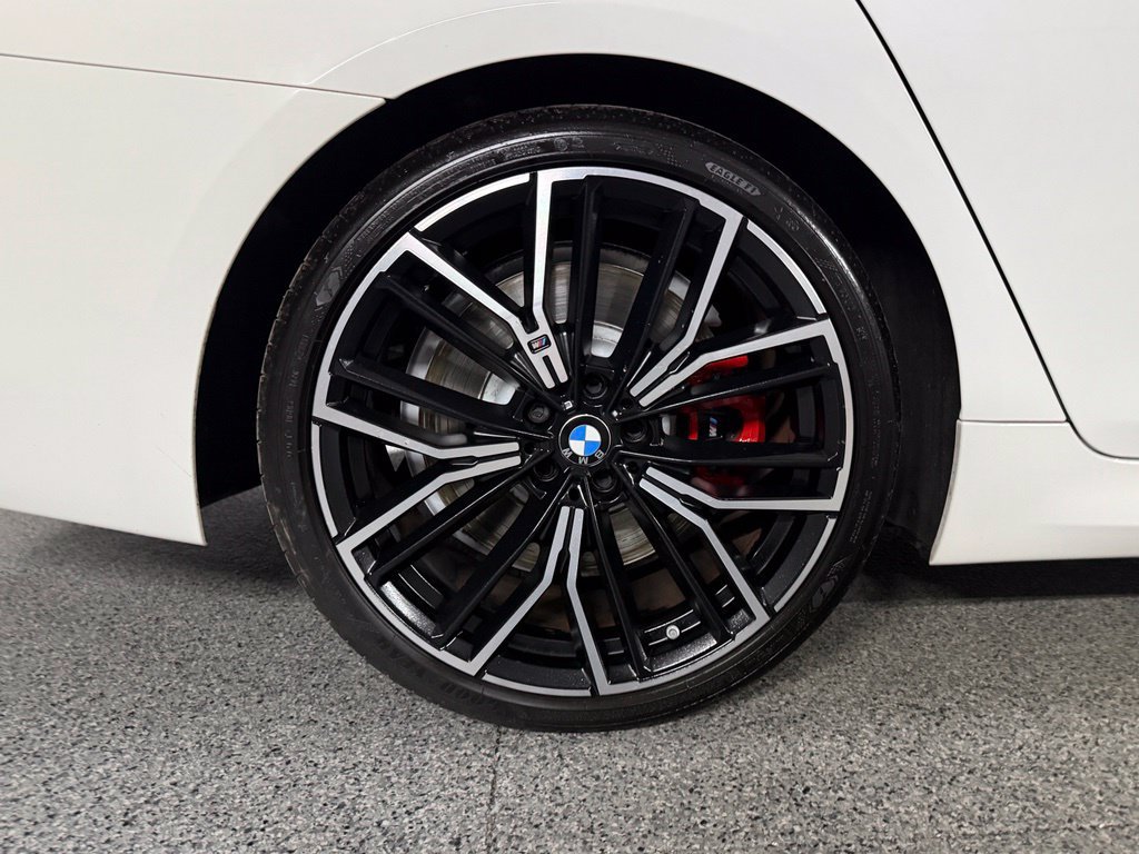 Used 2023 BMW M550i xDrive w/ Executive Package AWD/4WD image 7