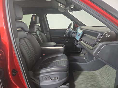 Used 2023 Rivian R1T Adventure image 23