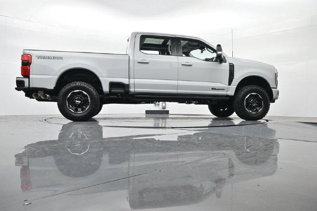 New 2026 Ford F350 Lariat w/ Tremor Off-Road Package AWD/4WD image 39
