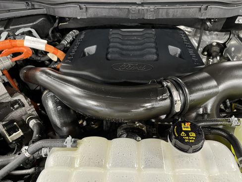 Used 2022 Ford F150 XLT w/ Equipment Group 302A High image 17