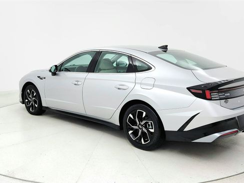 Used 2024 Hyundai Sonata SEL FWD image 3